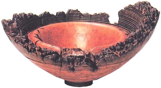 Чаша выполненная на токарном станке