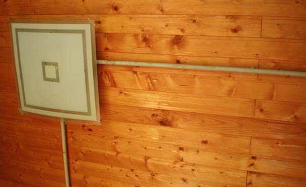 Изделия из натуральных сортов древесины в интерьере дома