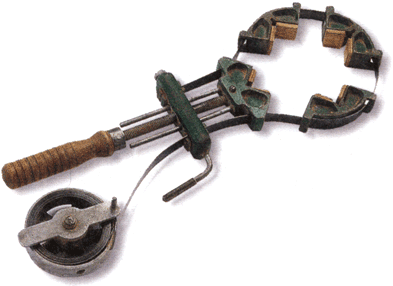 Круговой зажим