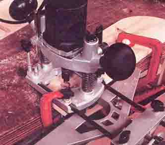 Вырезаем фрезой полку