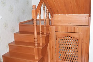 Лестницы на заказ из натурального дерева