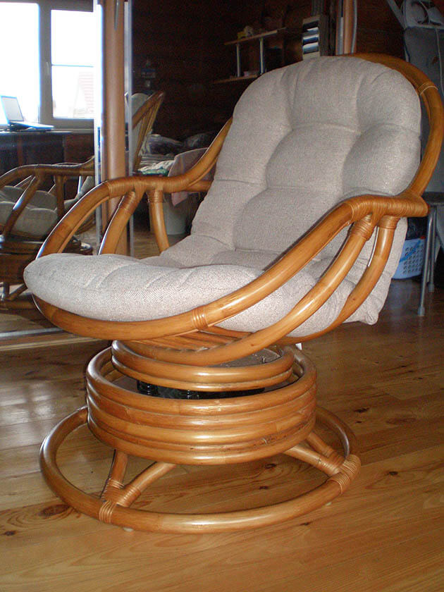 Кресло из ротанга