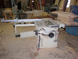 Циркулярная пила по дереву JTS-700L