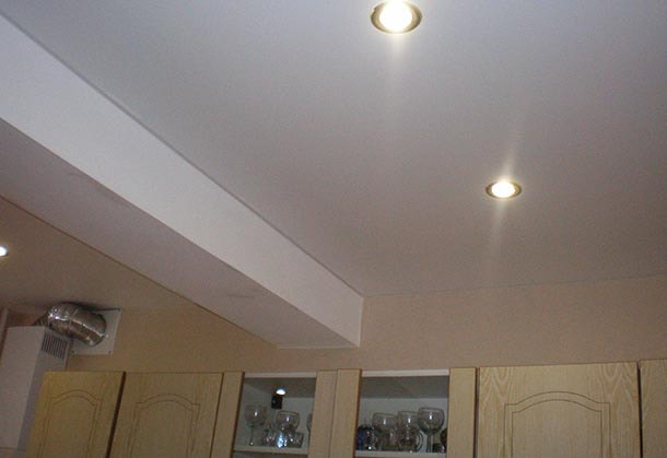 Натяжные потолки в загородный дом