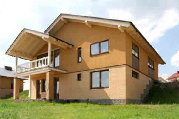 Пластиковые окна для дома из дерева