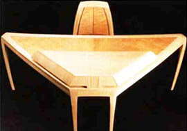 Письменный стол