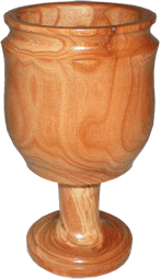 Деревянная рюмка из яблони