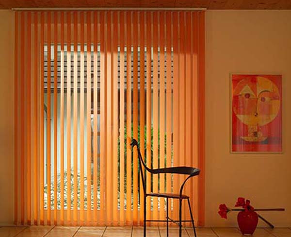 Вертикальные жалюзи для загородного дома